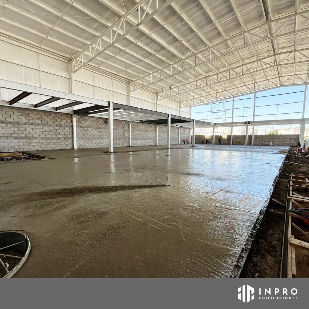 Interior de nave industrial terminada